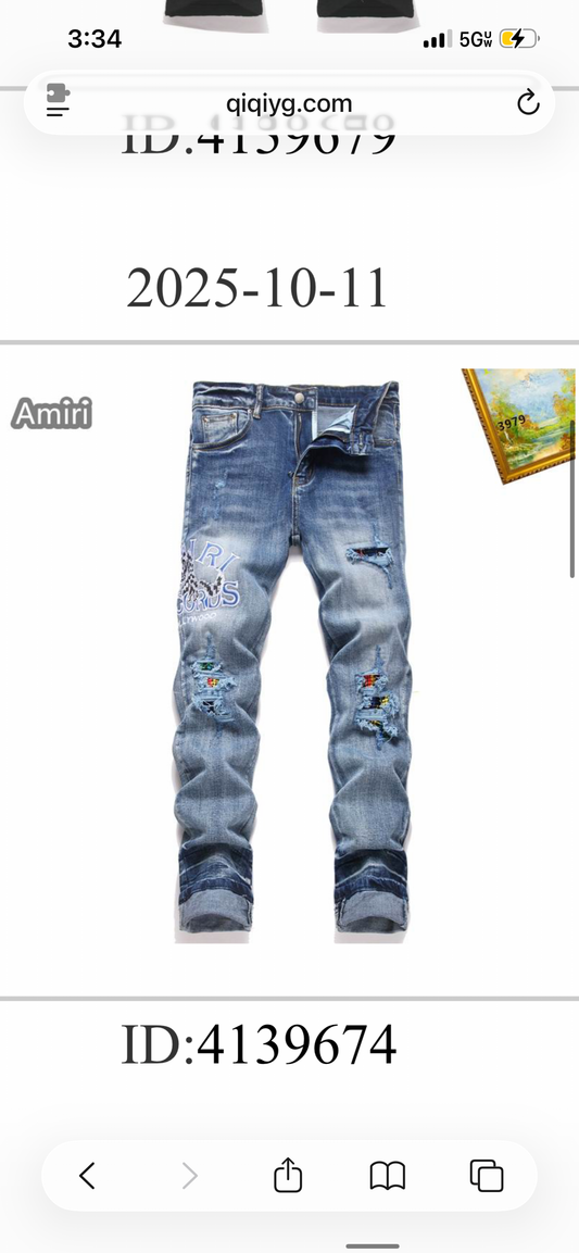 Amiri Blue Logo jeans with original tag (90 percent off)